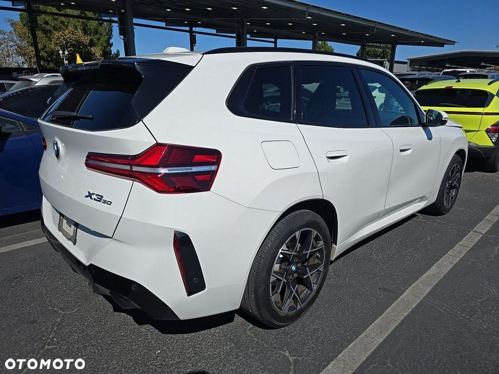 BMW X3 xDrive30i M Sport - 4