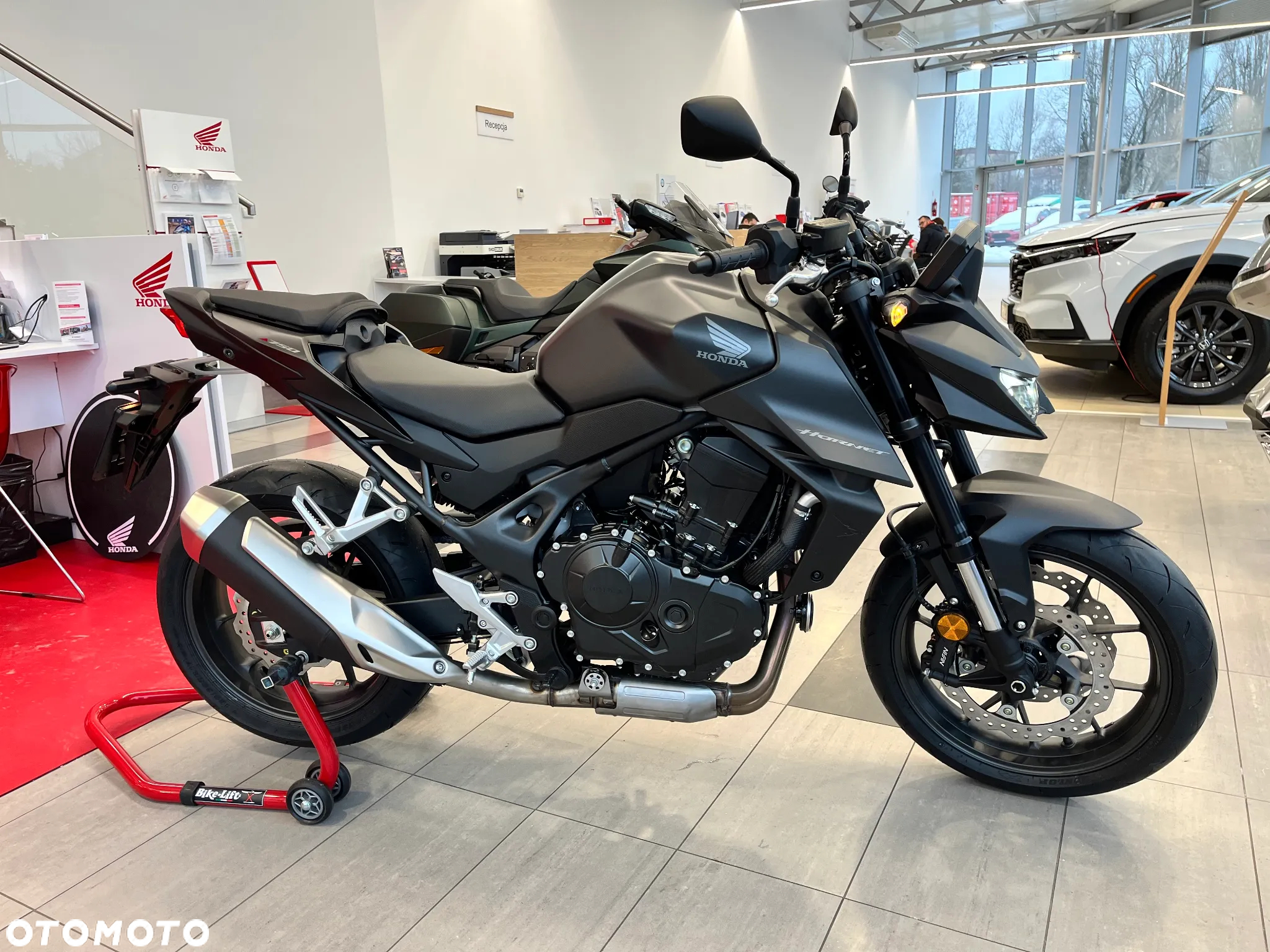 Honda CB - 2