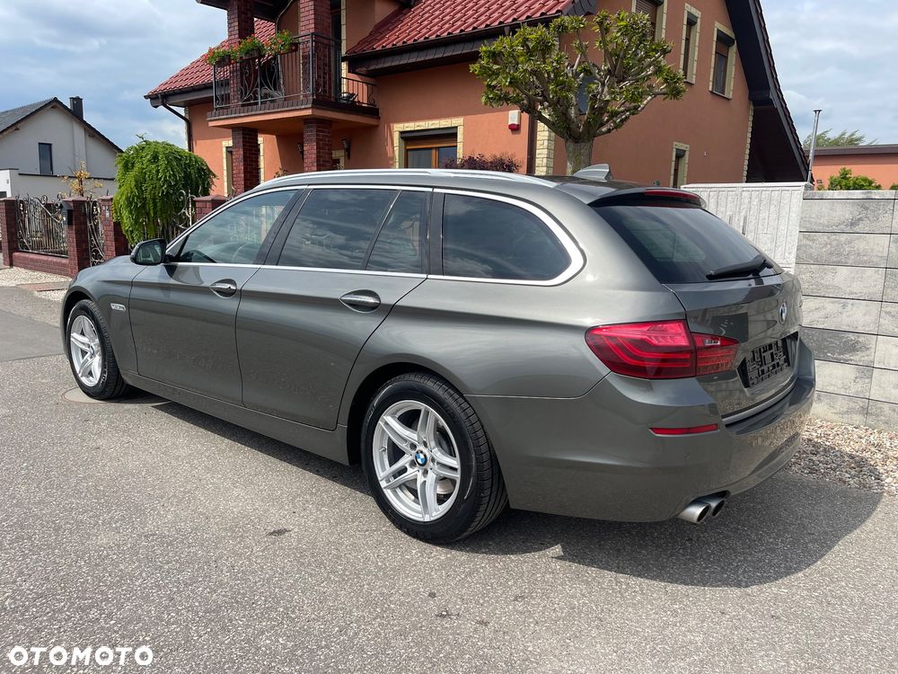 BMW Seria 5 525d Sport-Aut Modern Line - 4