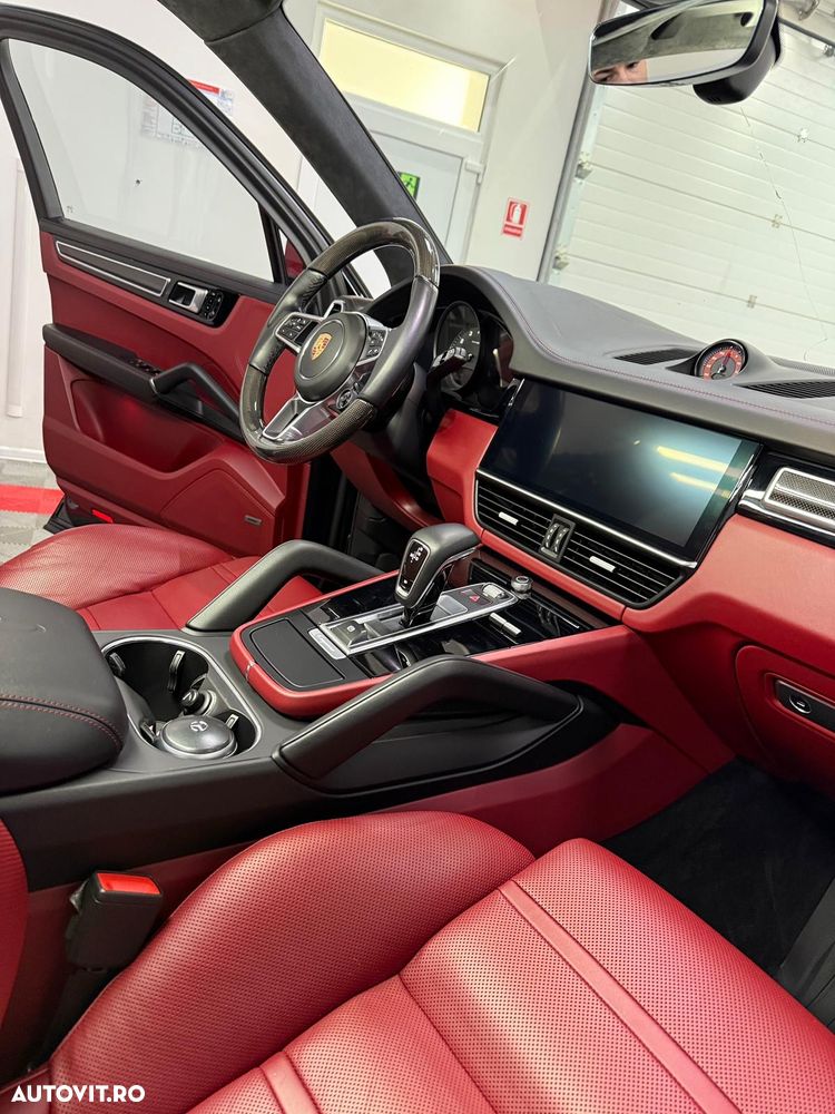 Porsche Cayenne - 13