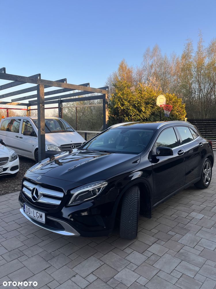 Mercedes-Benz GLA 220 CDI 4Matic 7G-DCT Urban - 3