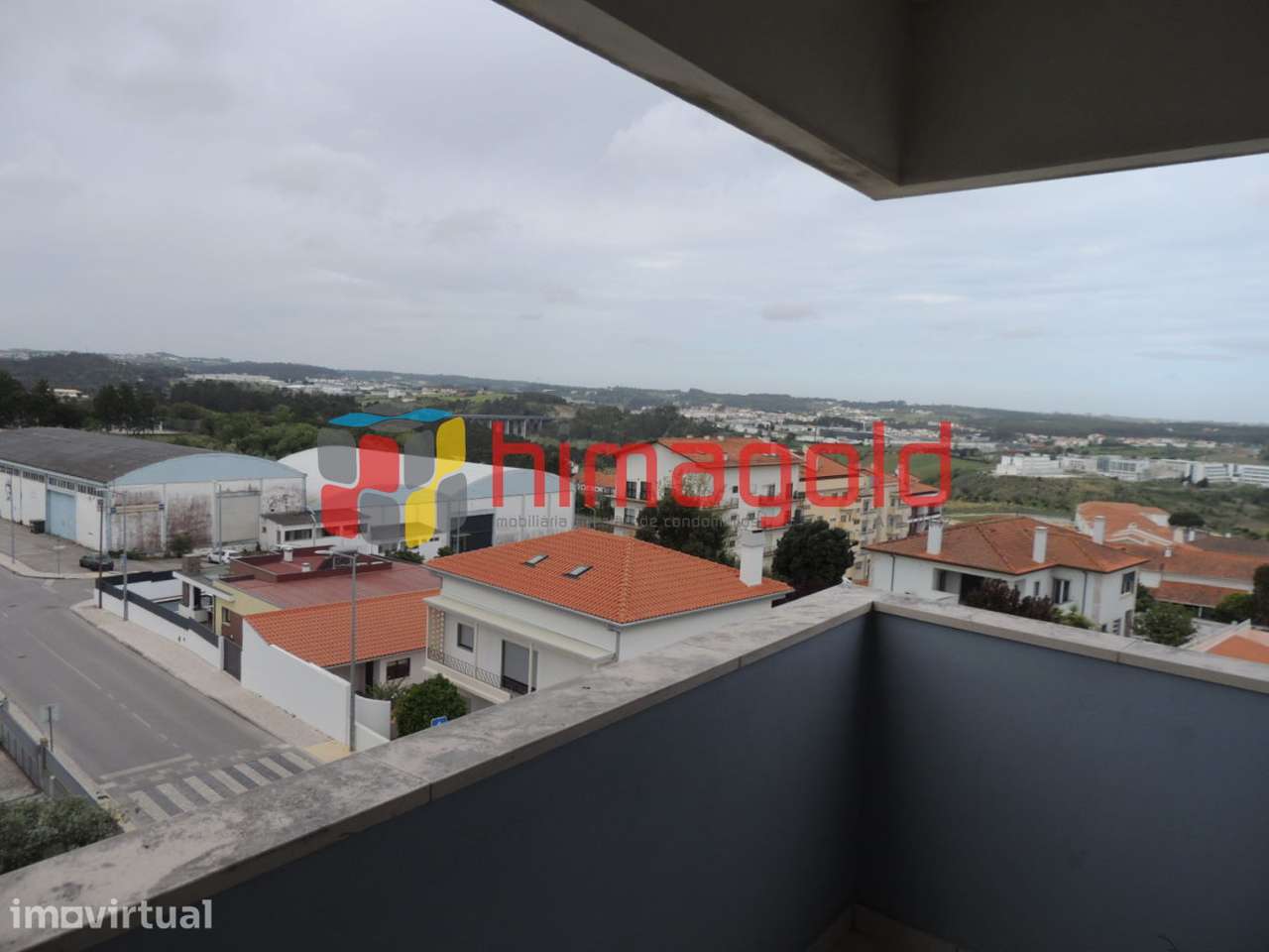 Arrendamento T1 com garagem na Cruz D'Areia - Leiria - Grande imagem: 5/28
