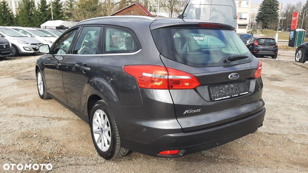 Ford Focus 2.0 TDCi Titanium ASS - 3
