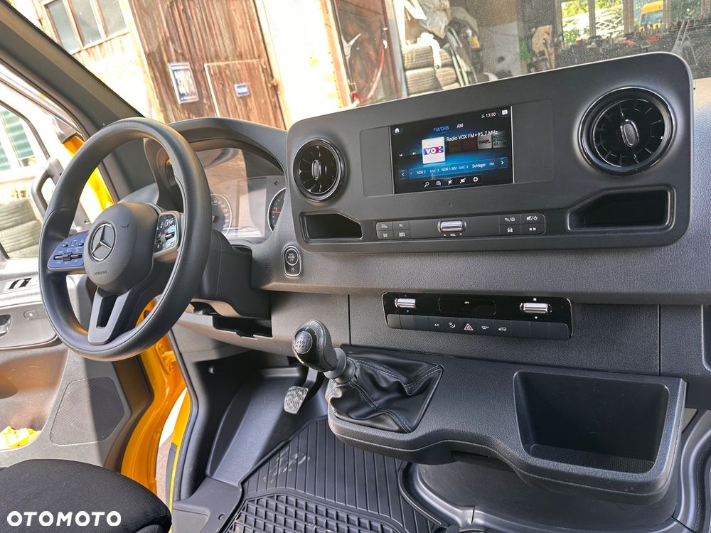 Mercedes-Benz Sprinter 315 - 13