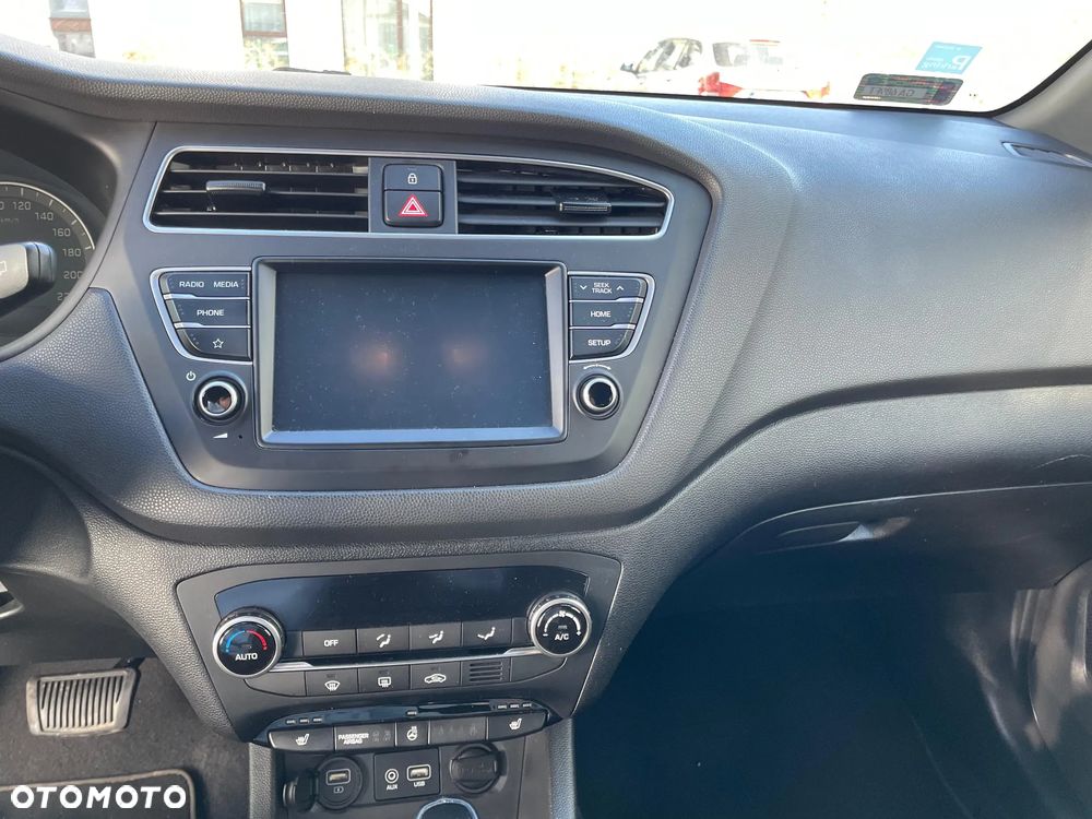 Hyundai i20 1.0 T-GDI Comfort DCT - 12