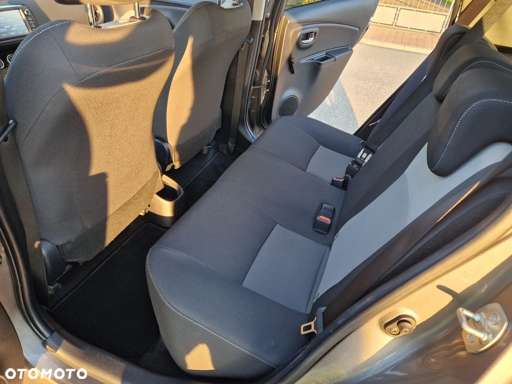 Toyota Yaris - 15