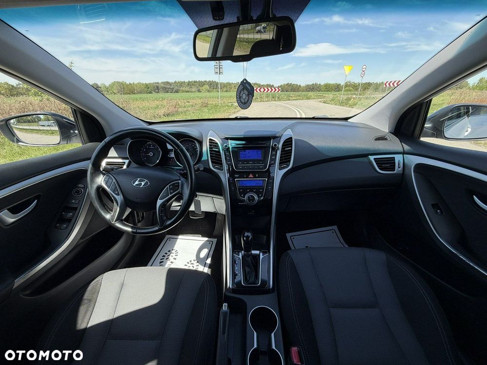 Hyundai i30 - 12
