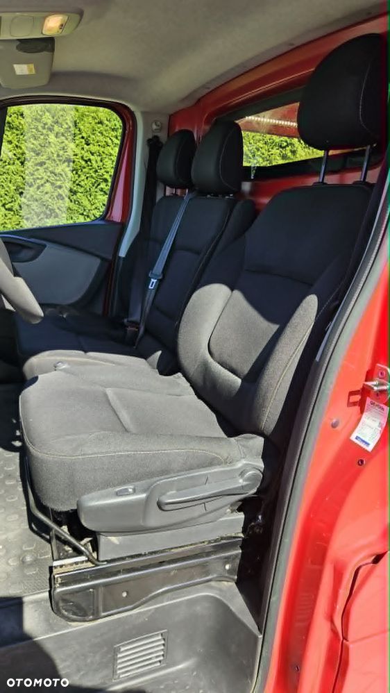 Renault Trafic - 25