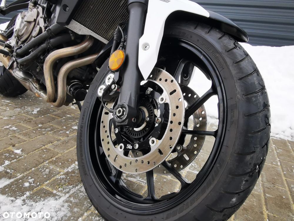 Yamaha MT - 15