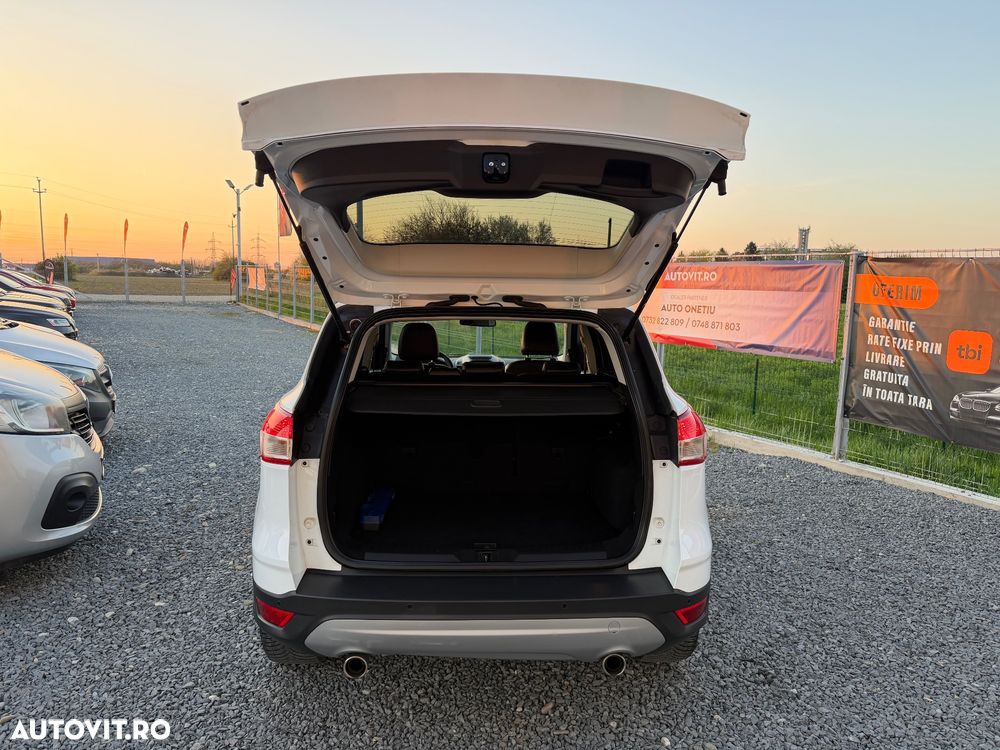 Ford Kuga 2.0 TDCi 2x4 Titanium - 9