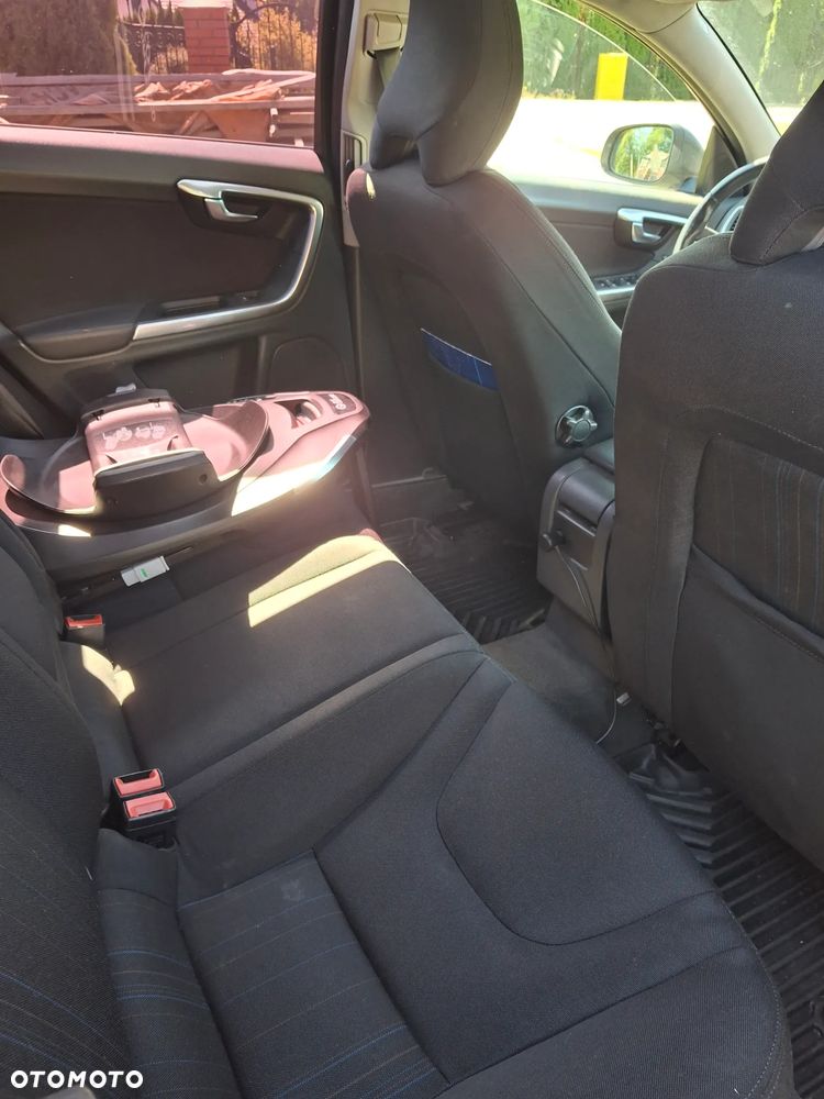 Volvo S60 D3 Momentum - 10