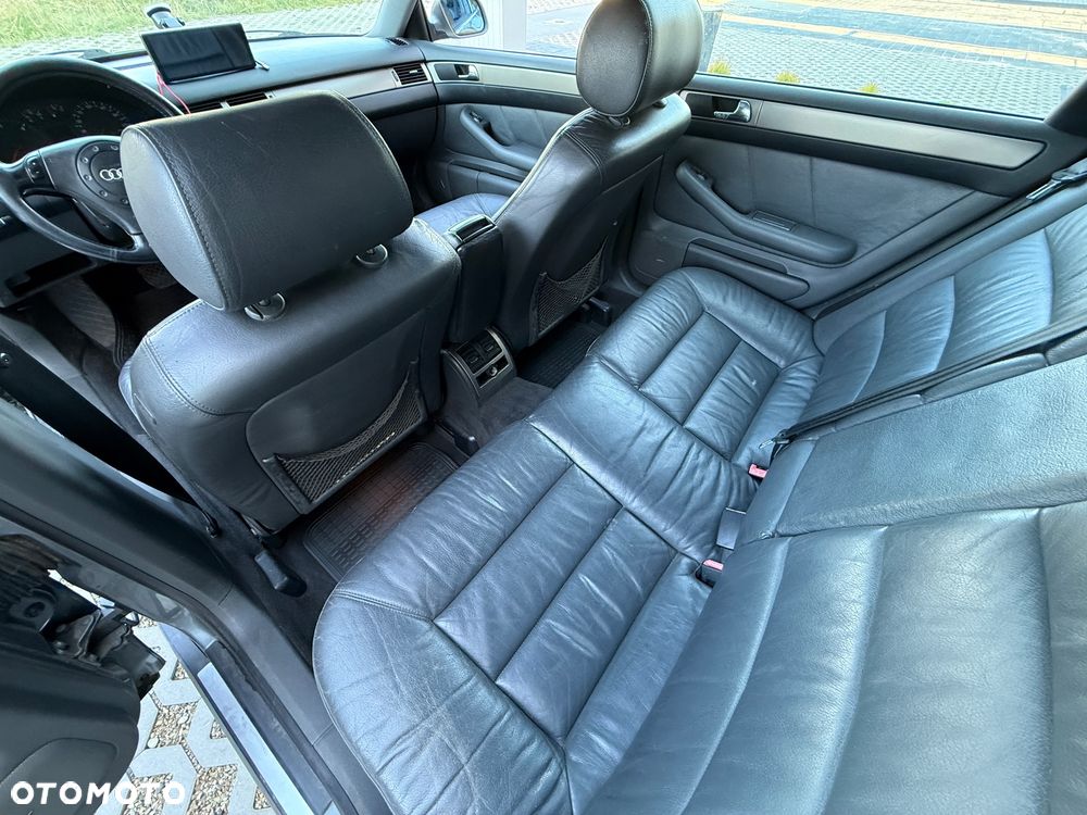 Audi A6 Avant 2.5 TDI - 18