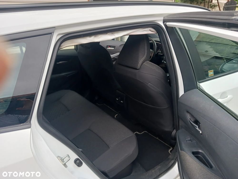 Toyota Corolla 1.8 Hybrid GPF Comfort - 8