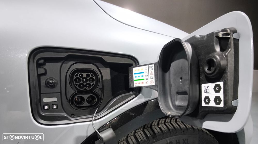 Renault Mégane E-Tech - 8