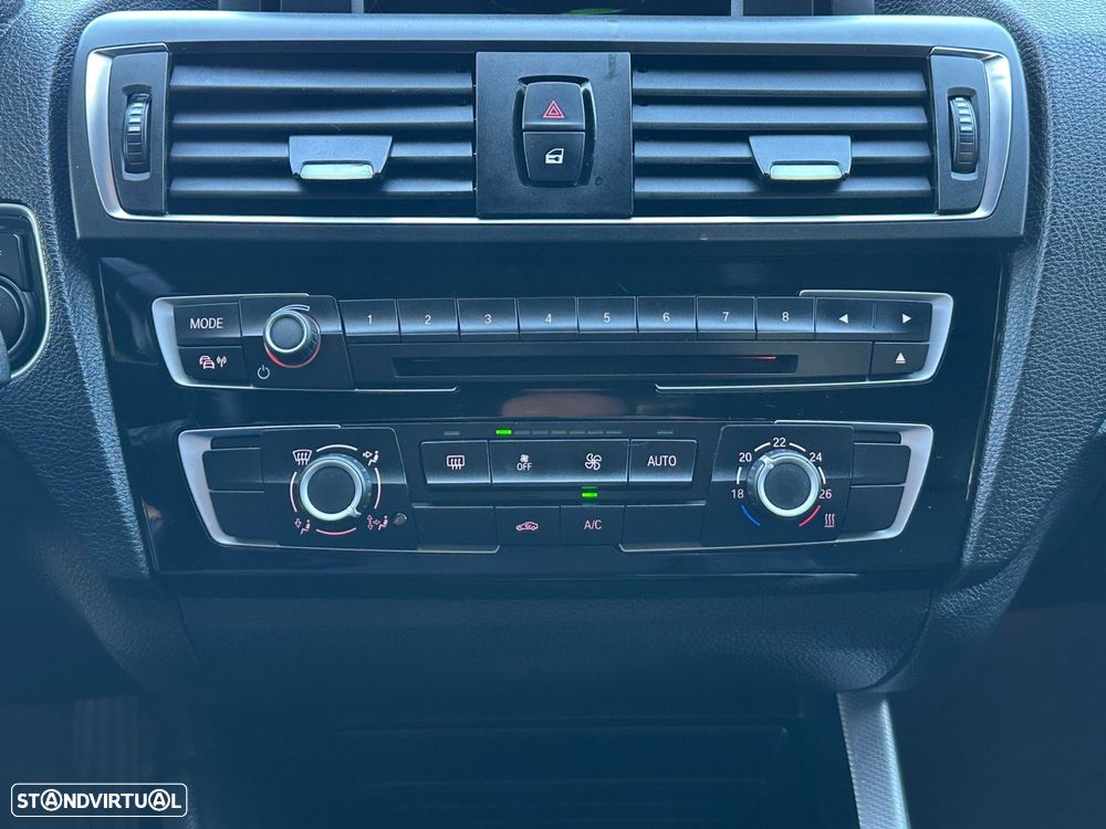 BMW 116 d Pack M - 12