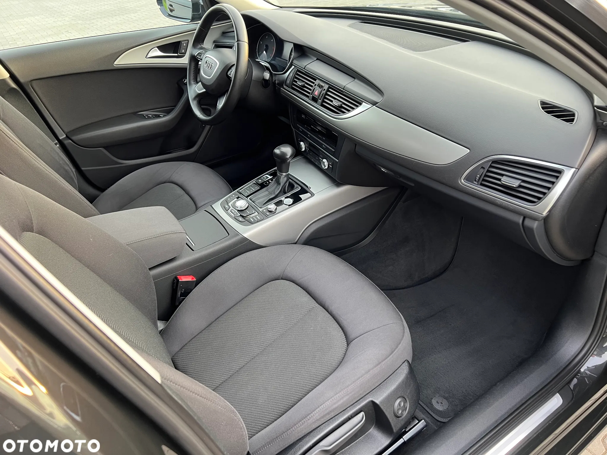 Audi A6 Avant 2.0 TDI Ultra S tronic - 9