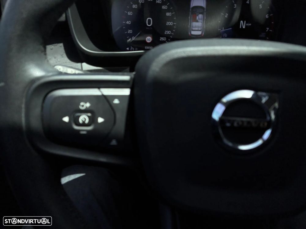 Volvo C40 - 8
