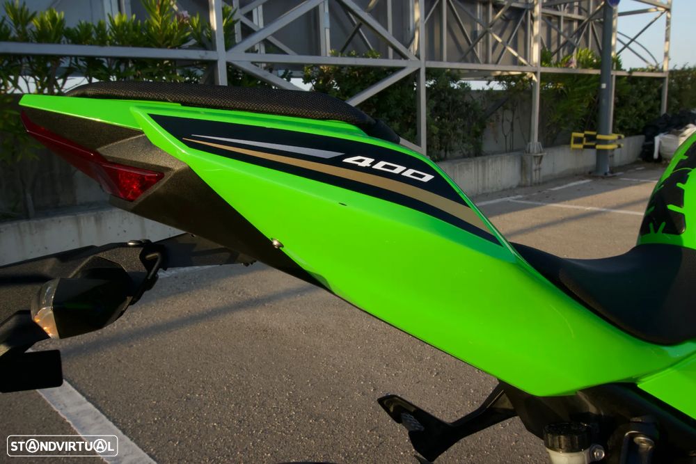 Kawasaki Ninja KRT - 44