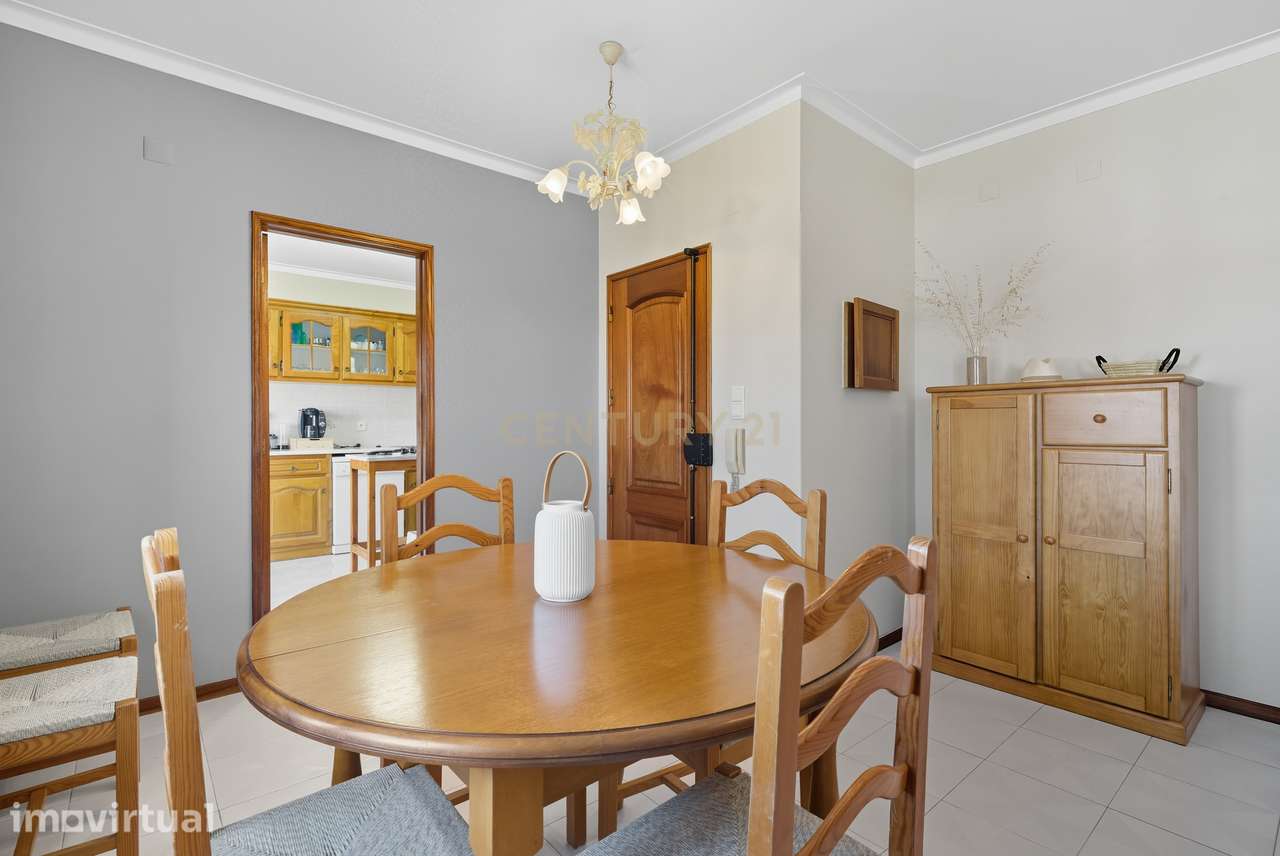 Apartamento T3 Duplex com Vista Mar e Garagem- Praia da Areia Branca - Grande imagem: 3/32