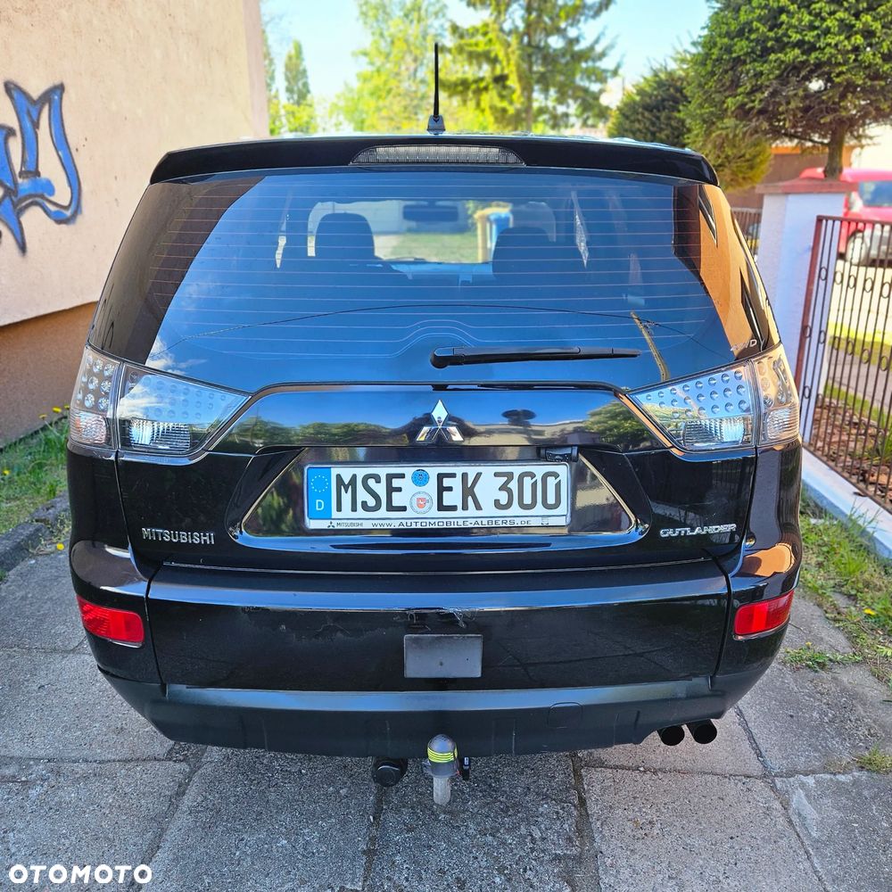 Mitsubishi Outlander - 7