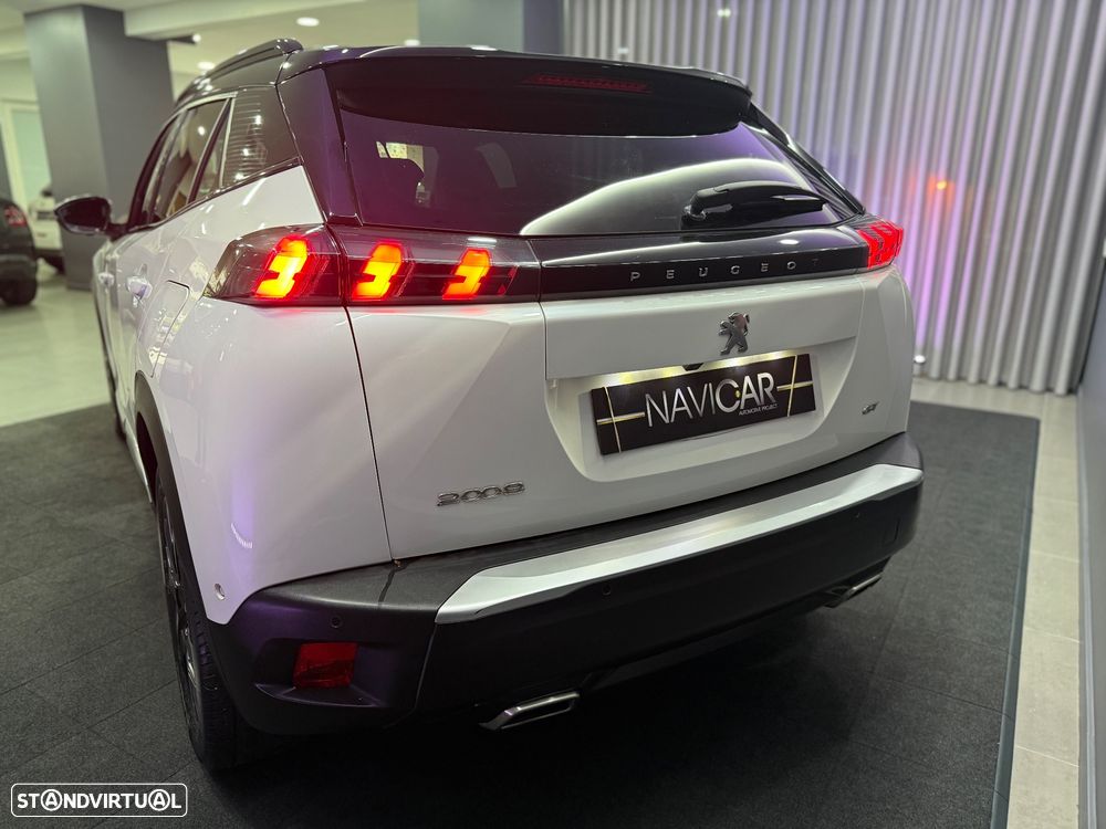 Peugeot 2008 PureTech 155 EAT8 GT Pack - 4