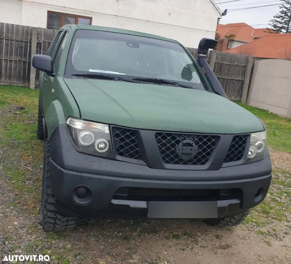 Nissan Pathfinder - 3
