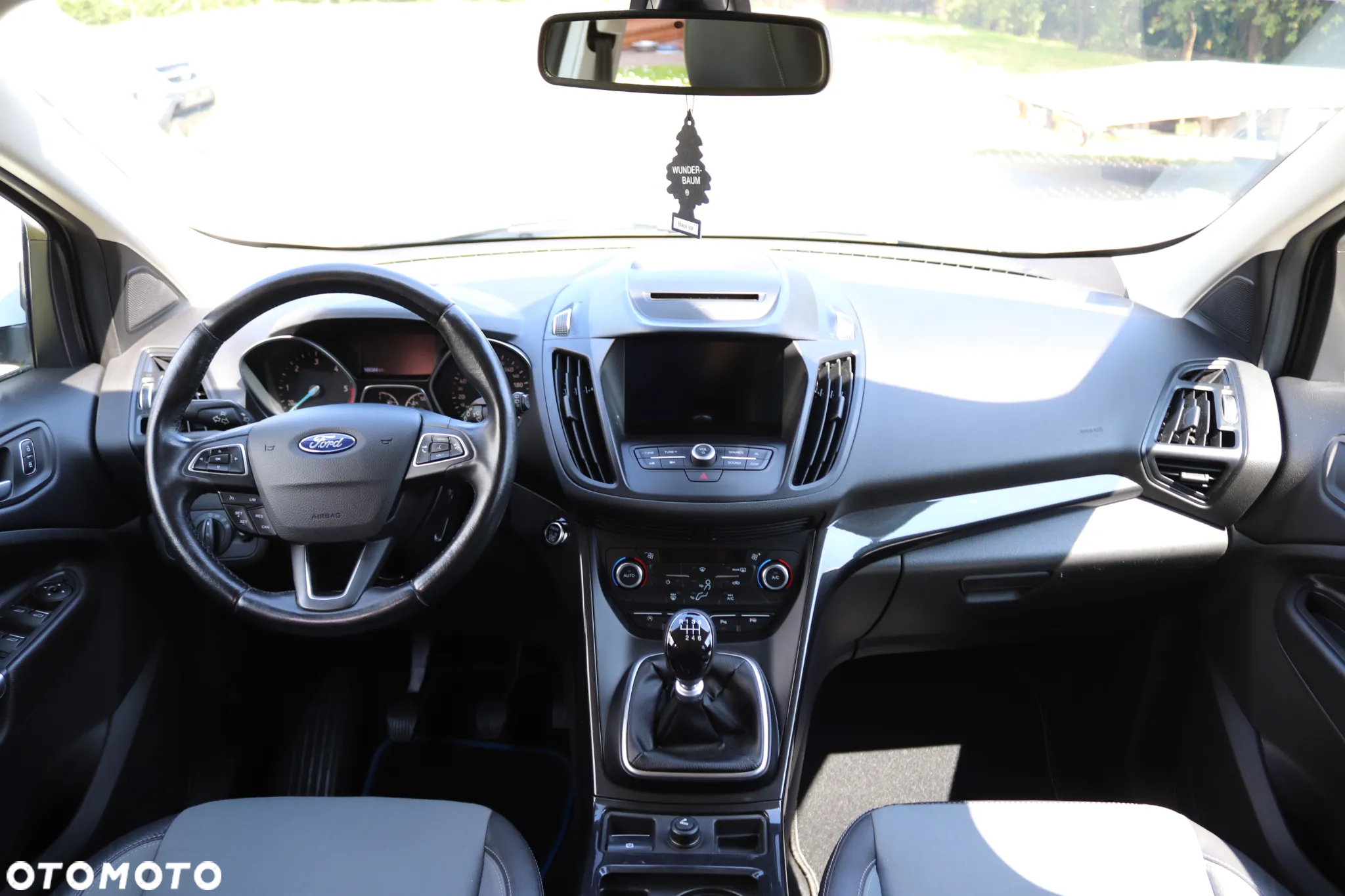 Ford Kuga 2.0 TDCi 2x4 Business Edition - 27