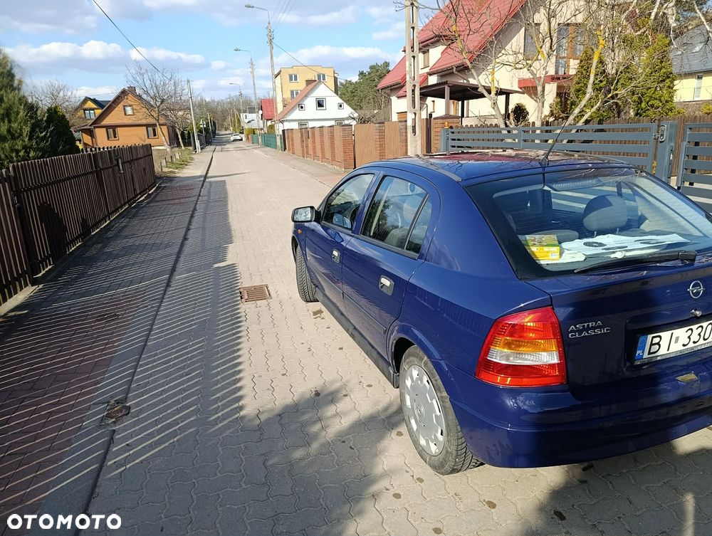 Opel Astra 1.4 Start - 8