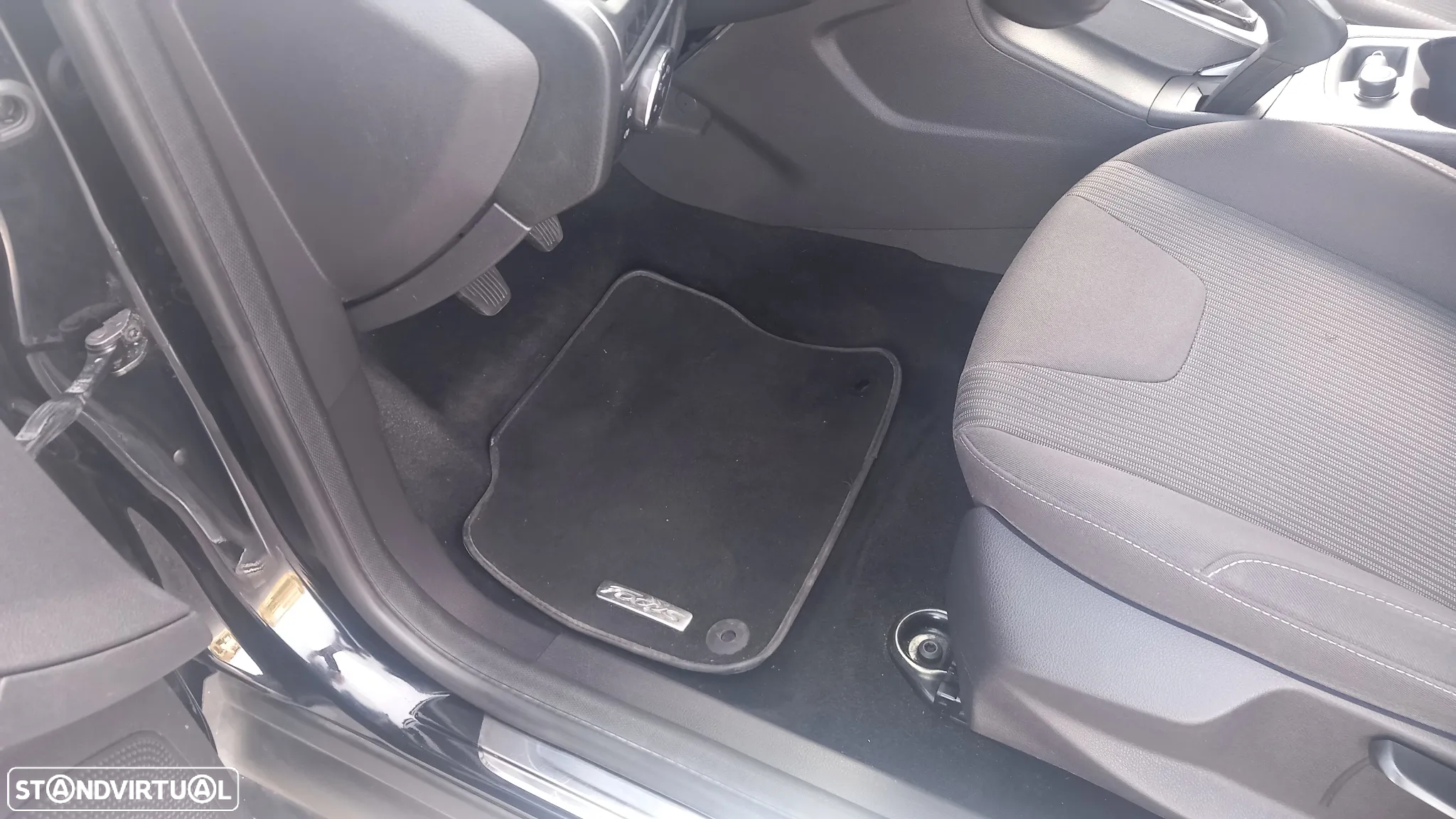 Ford Focus SW 1.6 TDCi Titanium - 15