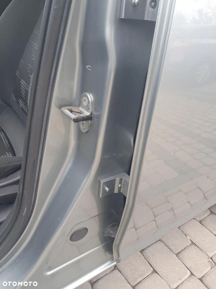 Opel Corsa - 28