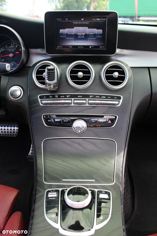Mercedes-Benz Klasa C 300 7G-TRONIC AMG Line - 25