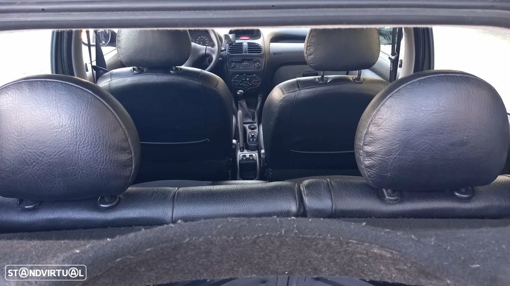 Peugeot 206 2.0 HDi XT — fotografia 13