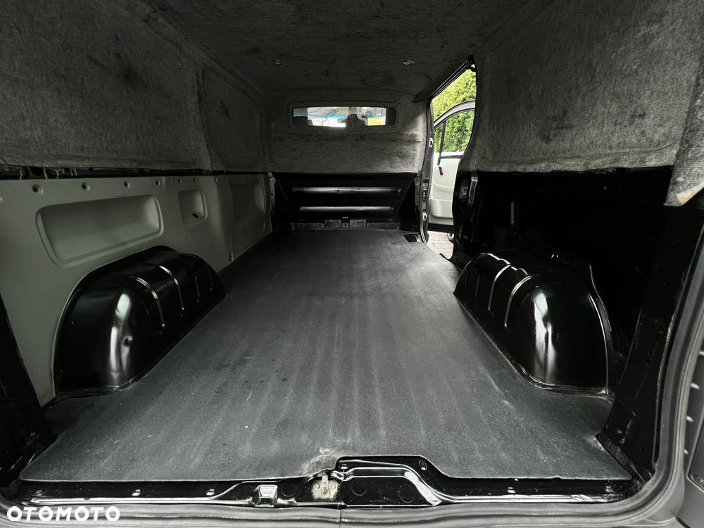 Renault TRAFIC - 25