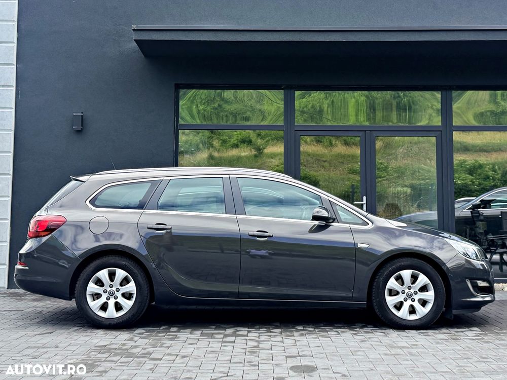 Opel Astra 1.7 CDTI DPF ecoFLEX TourerStart/Stop 105g Sport - 10