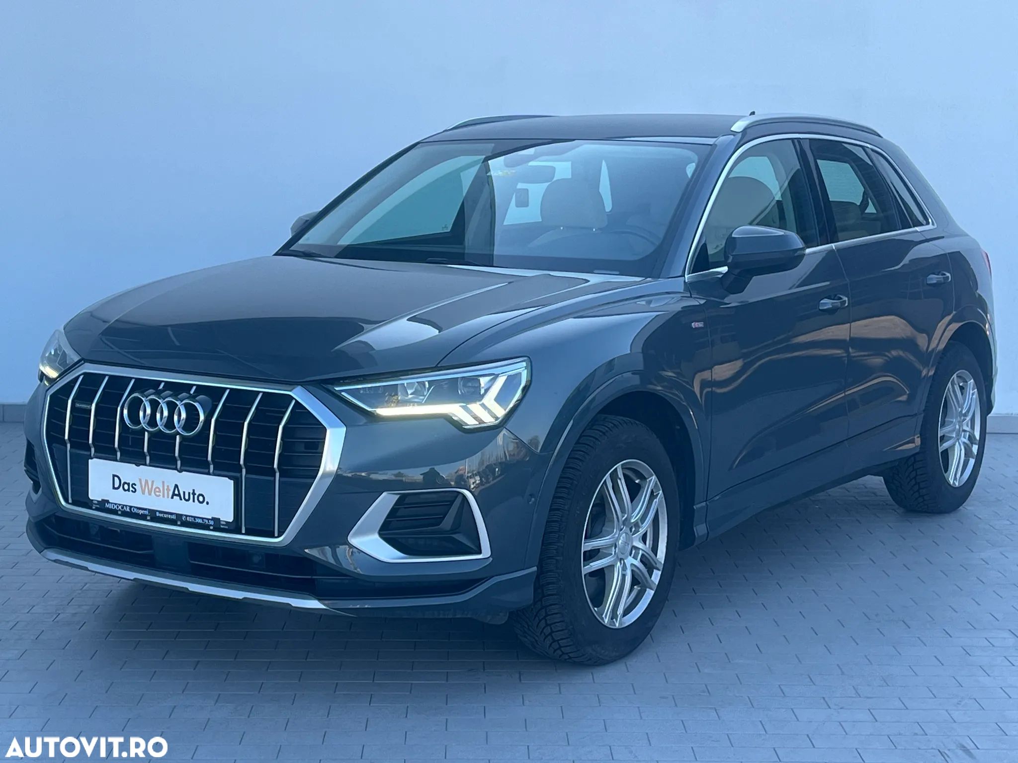 Audi Q3 2.0 40 TFSI S tronic quattro Advanced - 1