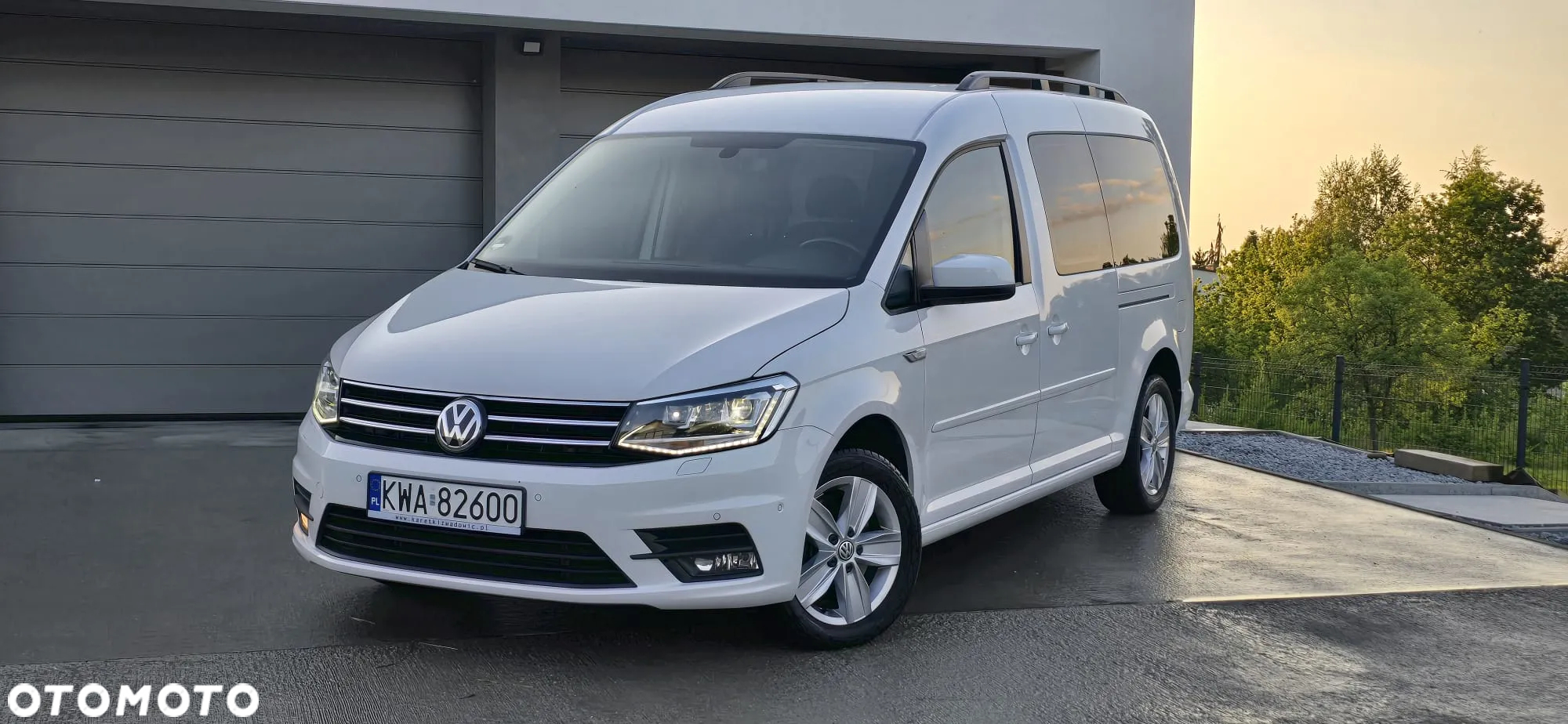 Volkswagen Caddy Maxi 2.0 TDI Comfortline DSG - 3
