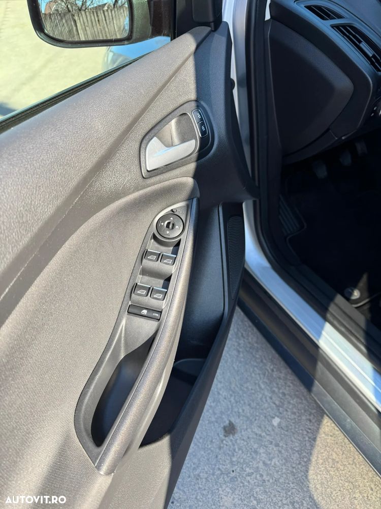 Ford Focus 1.0 EcoBoost Trend - 5