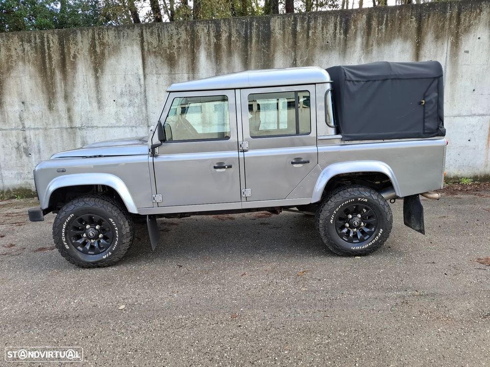 Land Rover Defender - 2