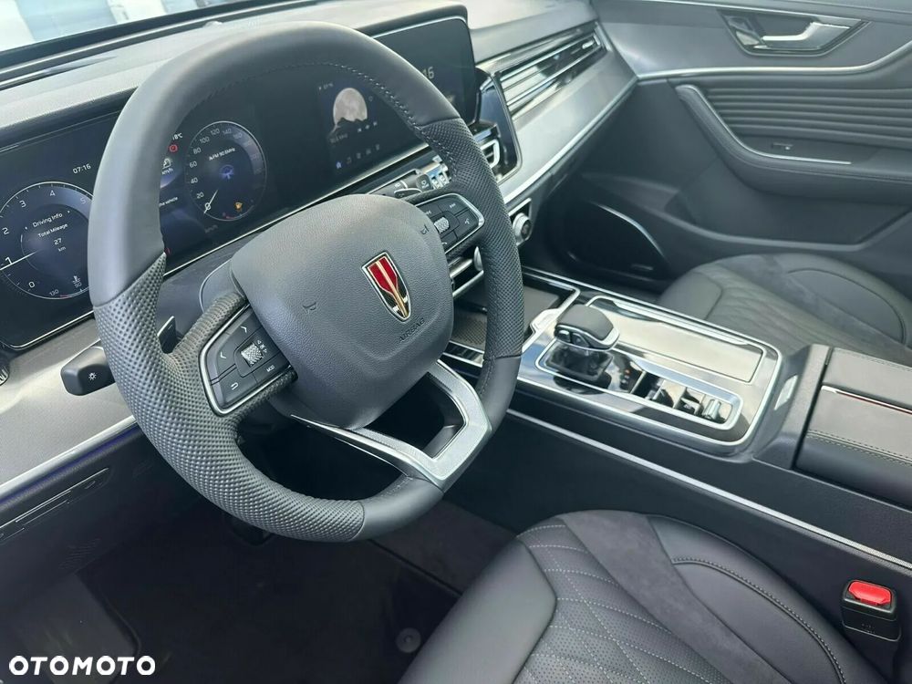 Hongqi HS5 2.0T Executive AWD - 13