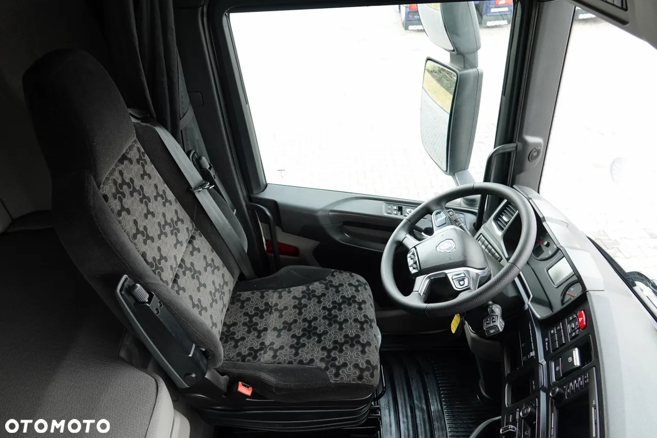 Scania R 450 / RETARDER / HYDRAULIKA / KLIMA POSTOJOWA / HYDRAULIKA / NISKA KABINA / OPONY 100% / PO KONTRAKCIE SERWISOWYM - 26