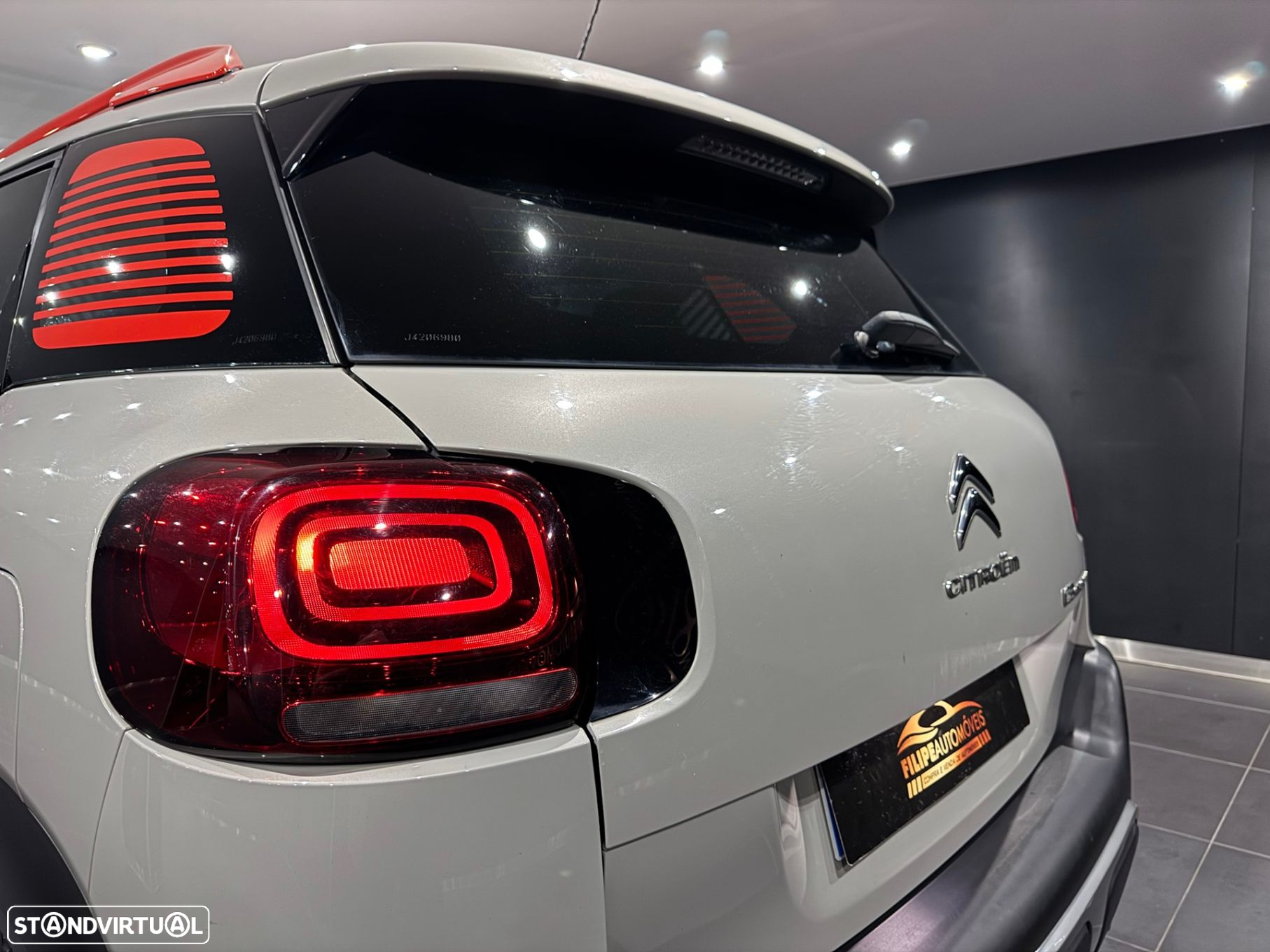 Citroën C3 Aircross 1.2 PureTech Shine - 11