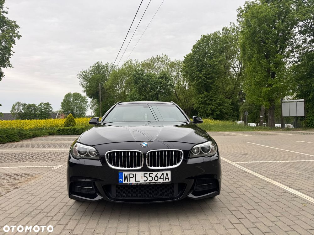BMW Seria 5 525d xDrive - 14