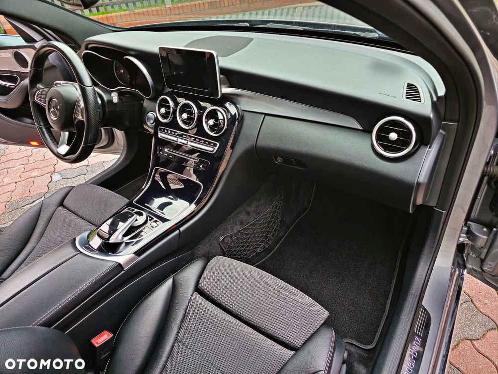 Mercedes-Benz Klasa C 180 T Kompressor Automatik BlueEFFICIENCY Avantgarde - 20