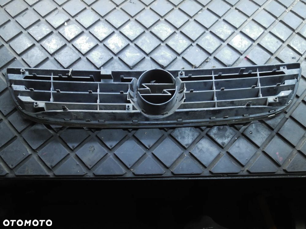 ATRAPA GRILL 90580685 OPEL ZAFIRA A 00R - 2