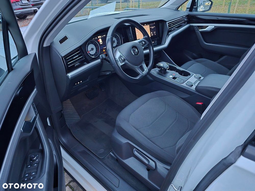 Volkswagen Touareg - 10