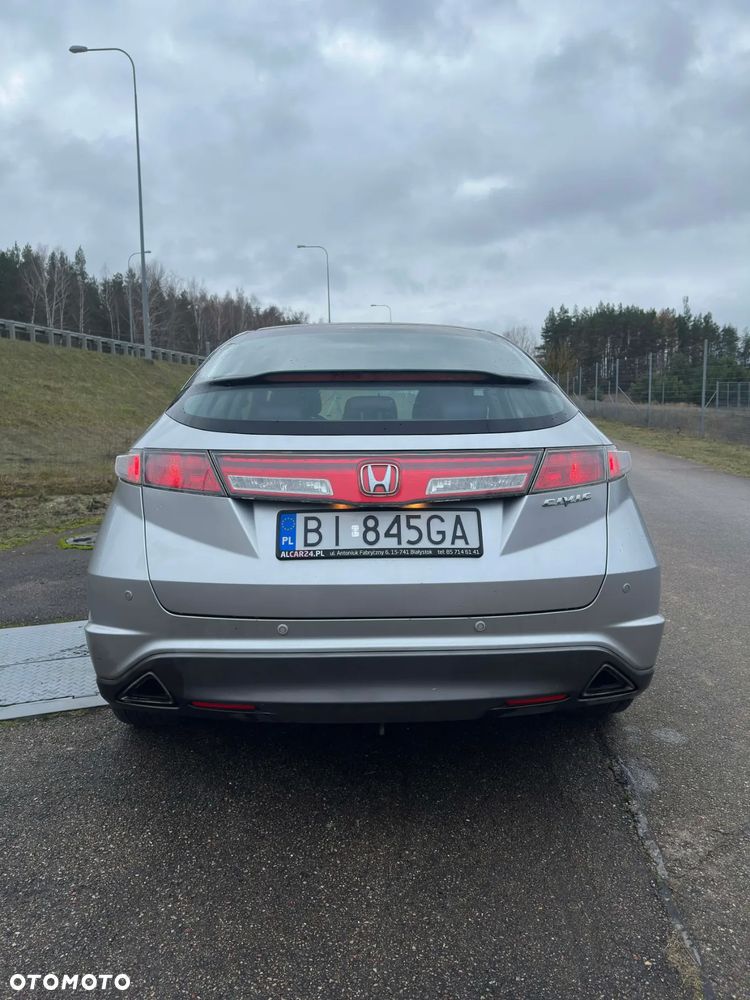 Honda Civic 1.8 Executive - 8