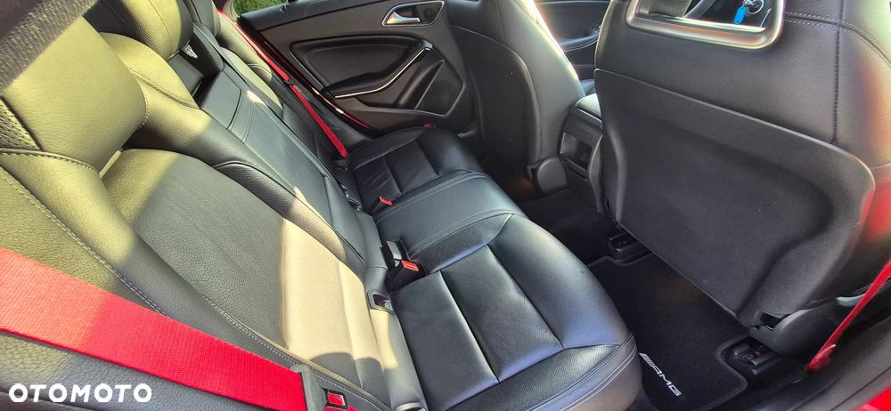 Mercedes-Benz CLA AMG 45 4Matic AMG Speedshift DCT 7G AMG Night Edition - 14