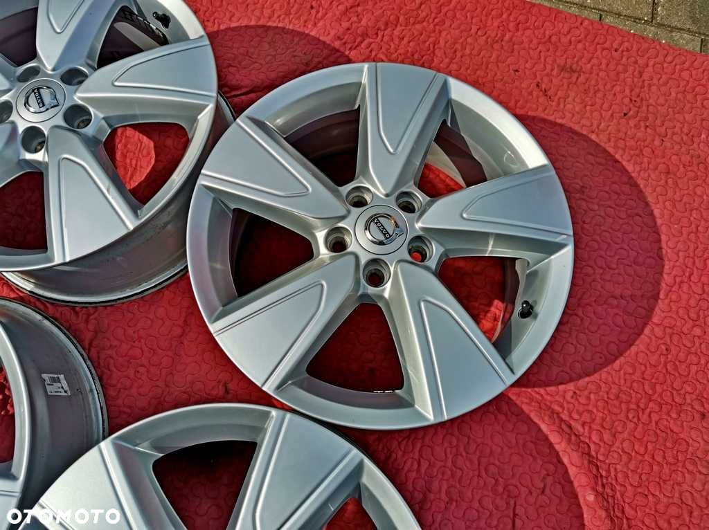 ALUFELGI 17' VOLVO V50 V60 S60 S80 V40 V70 XC40 - 5x108 - igła - 3