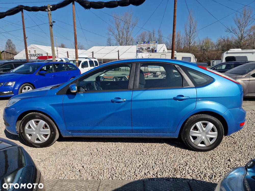 Ford Focus 1.6 Ghia - 9