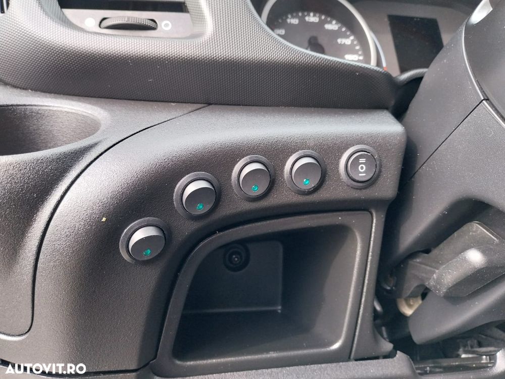 Iveco Daily BUS 50C18H 19+1+1 - 29